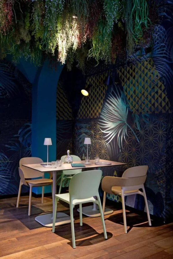 Chaise de restaurant moderne et confortable | Design HUG SCAB - 13
