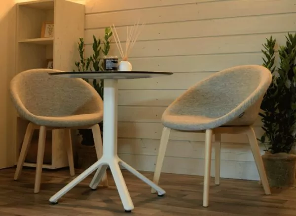 Chaise pour restaurant Guilia Pop en bois massif SCAB - 7