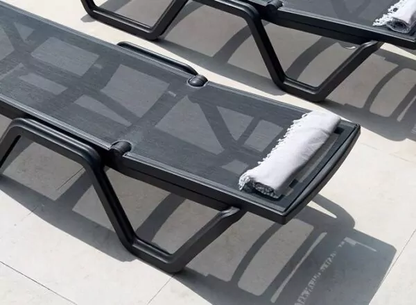 Bain de soleil Vela, l'élégance et la fonctionnalité pour les établissements de bord de mer et les piscines SCAB - 8