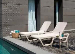 Bain de soleil Vela, l'élégance et la fonctionnalité pour les établissements de bord de mer et les piscines SCAB - 2
