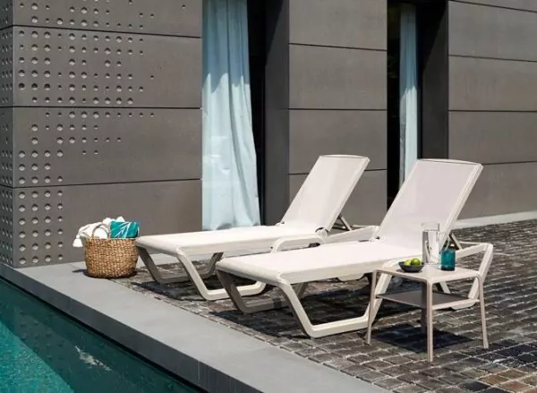 Bain de soleil Vela, l'élégance et la fonctionnalité pour les établissements de bord de mer et les piscines SCAB - 2